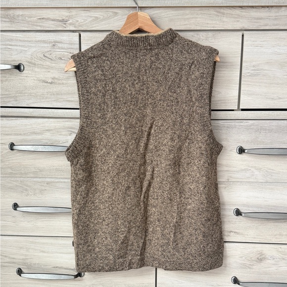 Woolrich 85% Wool Vest Olive Heather Warm and cozy Men’s Size Large - Picture 2 of 6